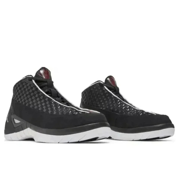 007 AIR JORDAN 15 RETRO SE \'BLACK METALLIC SILVER\' MEN size 8.5